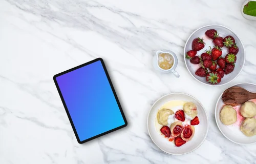 Tablet mockup en la cocina