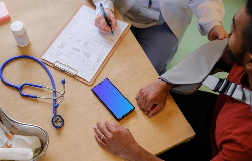 Google Pixel placed on the doctor’s table