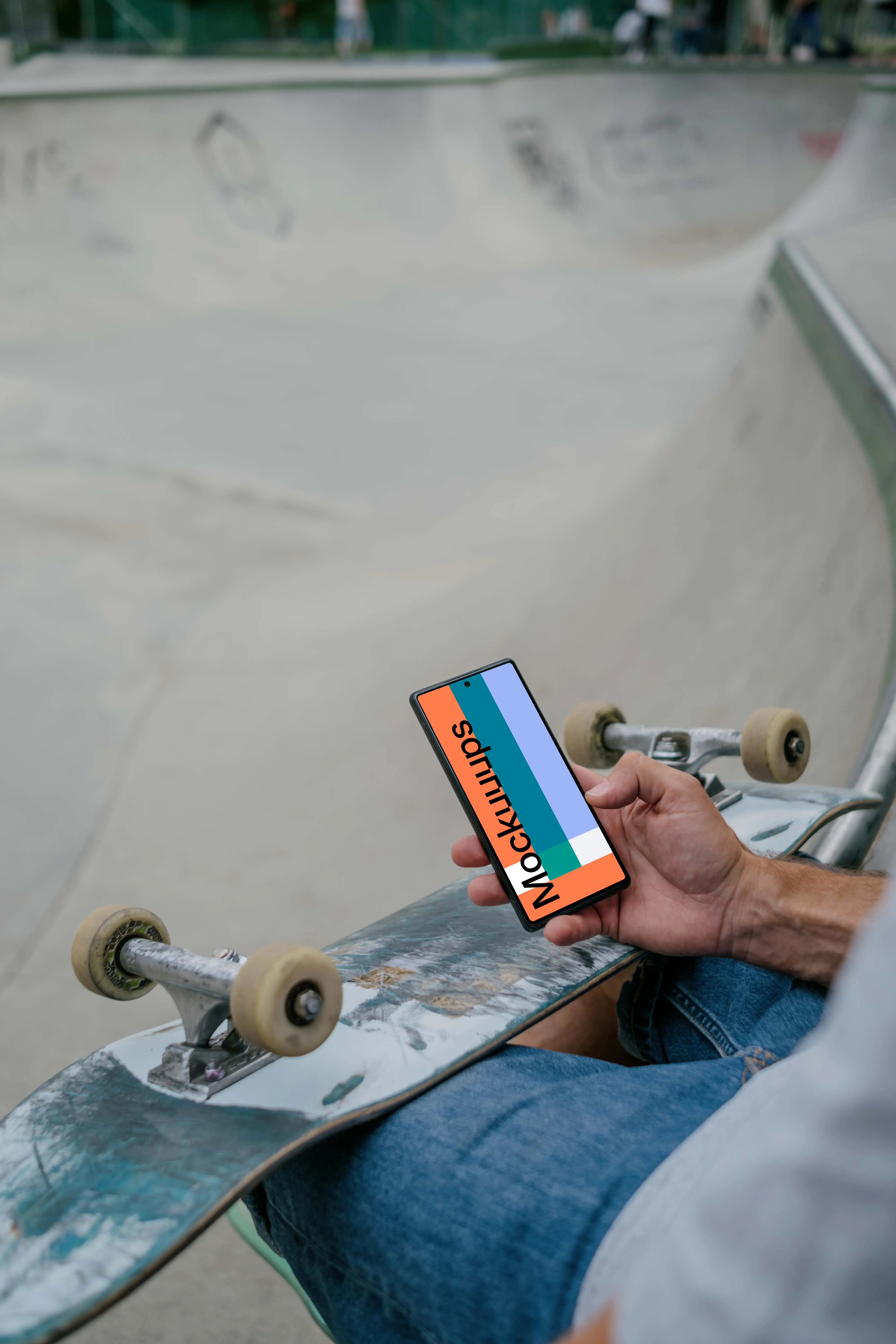 Man hand scrolling on a Google Pixel 6 mockup