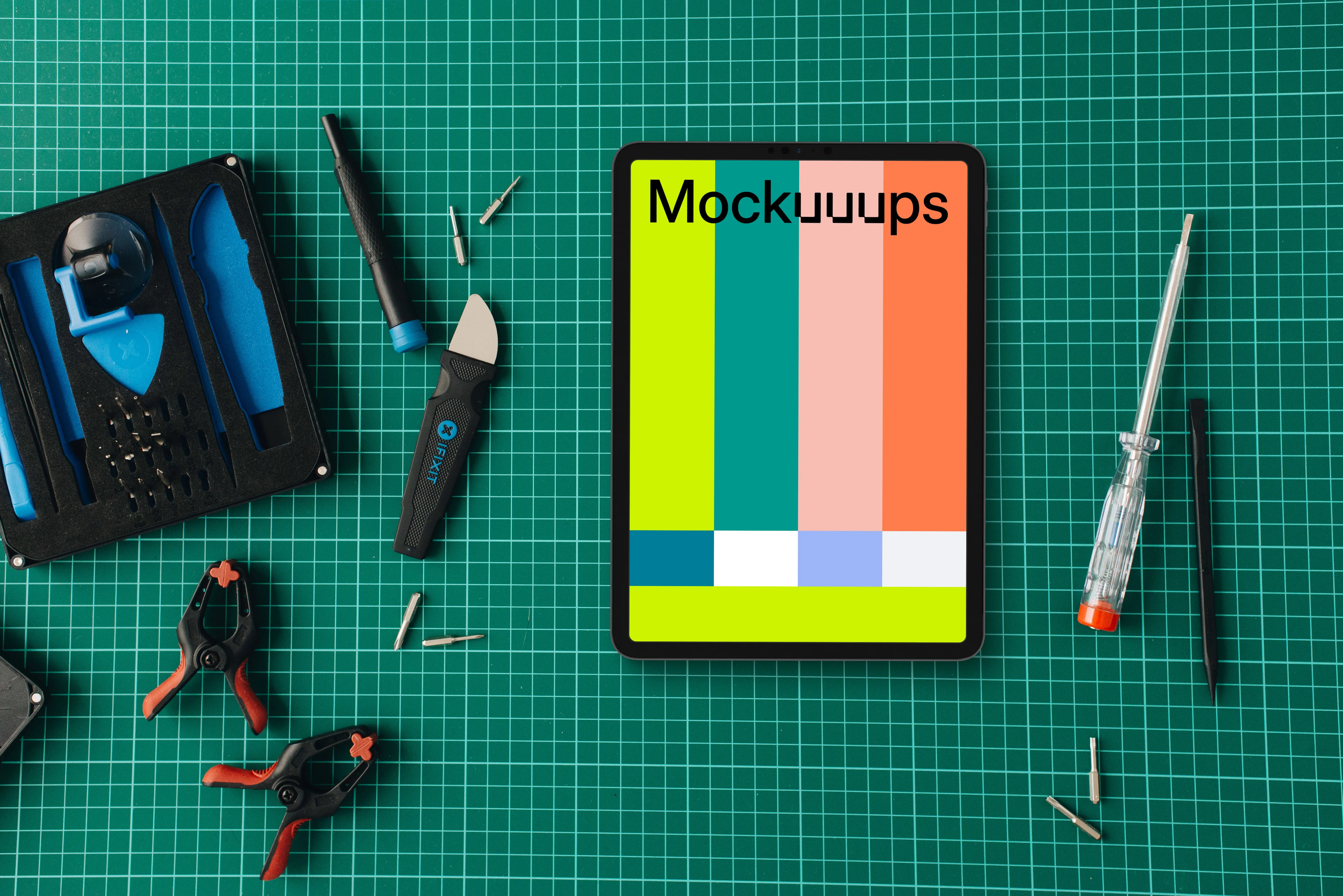 Tablet mockup on the cutting board