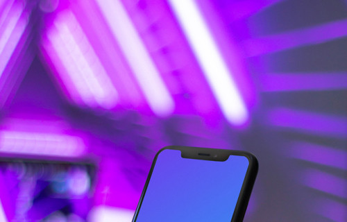 Minimalistic iPhone mockup floating in air