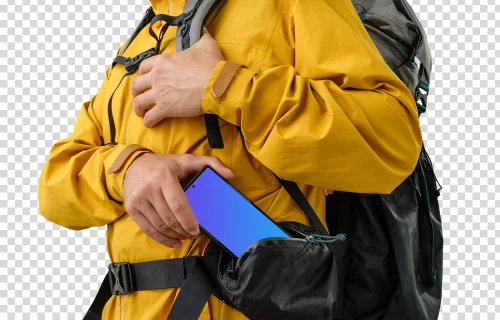 Senderista vestido de amarillo con un Google Pixel en la mano mockup