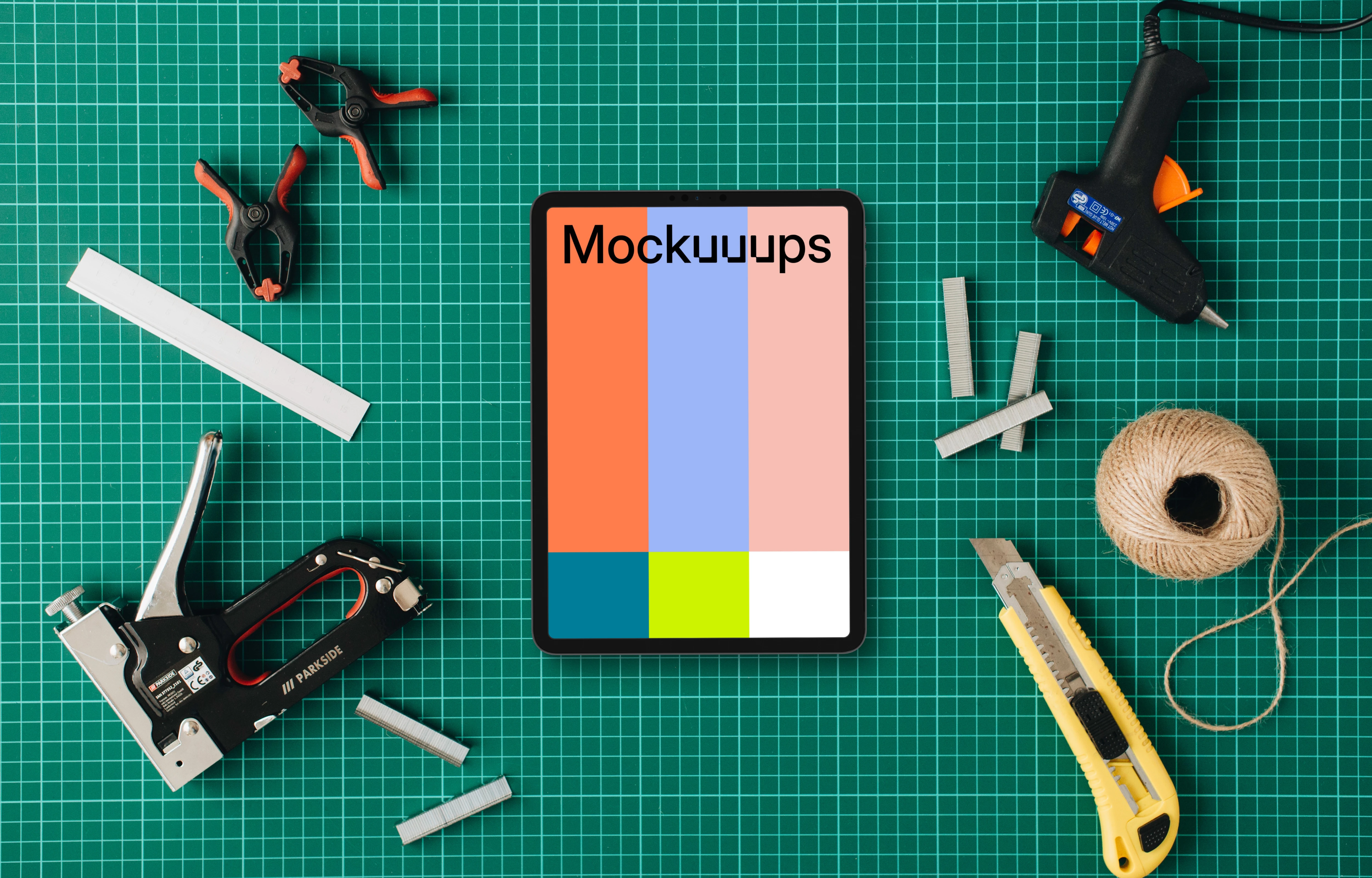 Tablet mockup in the workshop environment