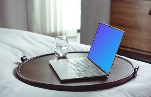 Dell XPS Mockup em uma bandeja