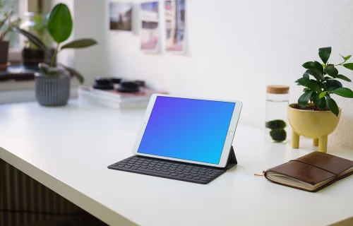 Angle view of iPad Pro mockup on the table