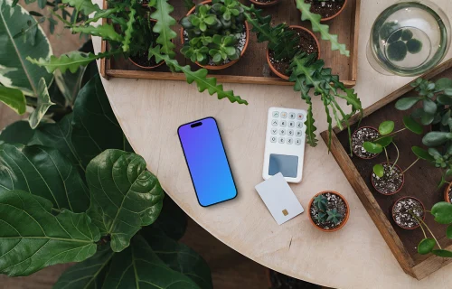 iPhone mockup avec des plantes et des terminaux