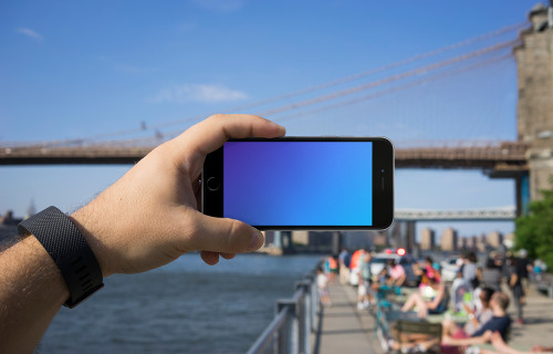 Shooting a Photo of Brooklyn Bridge with iPhone 6s mockup