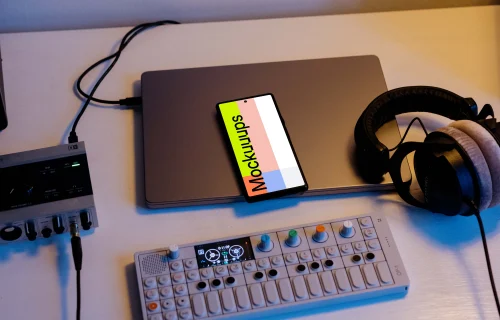 Smartphone Mockup next to the music keyboard