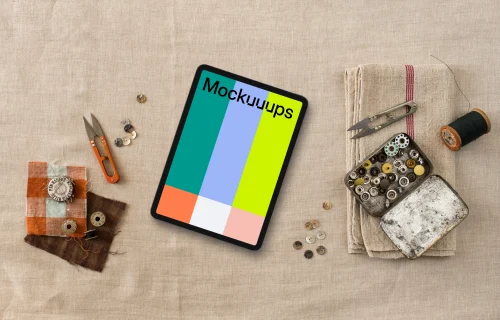 Tablet mockup next to the box with buttons