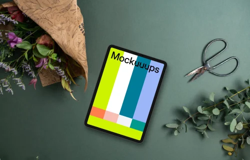 Tablet mockup with flowers