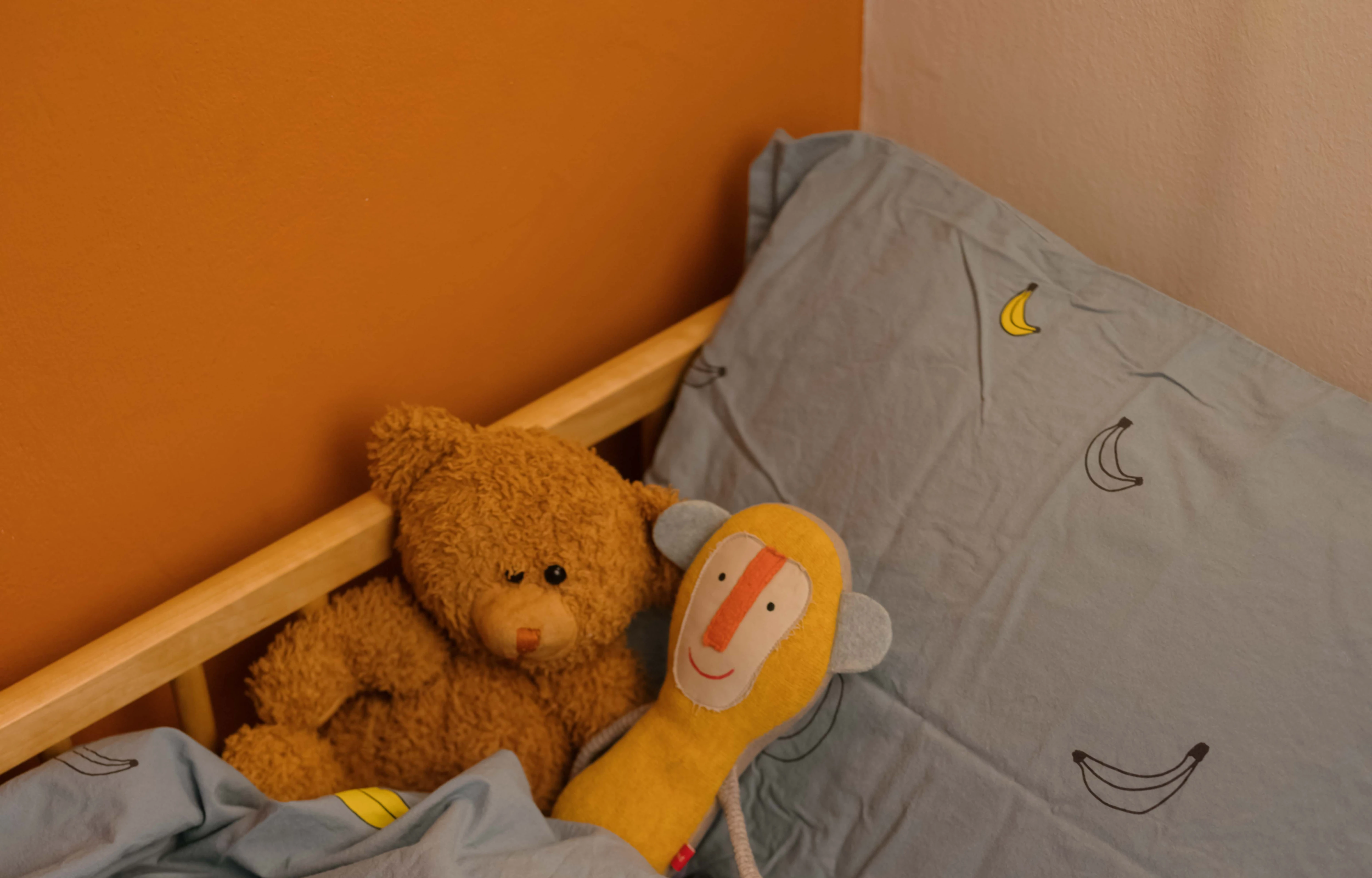 Google Pixel mockup on bed sheets