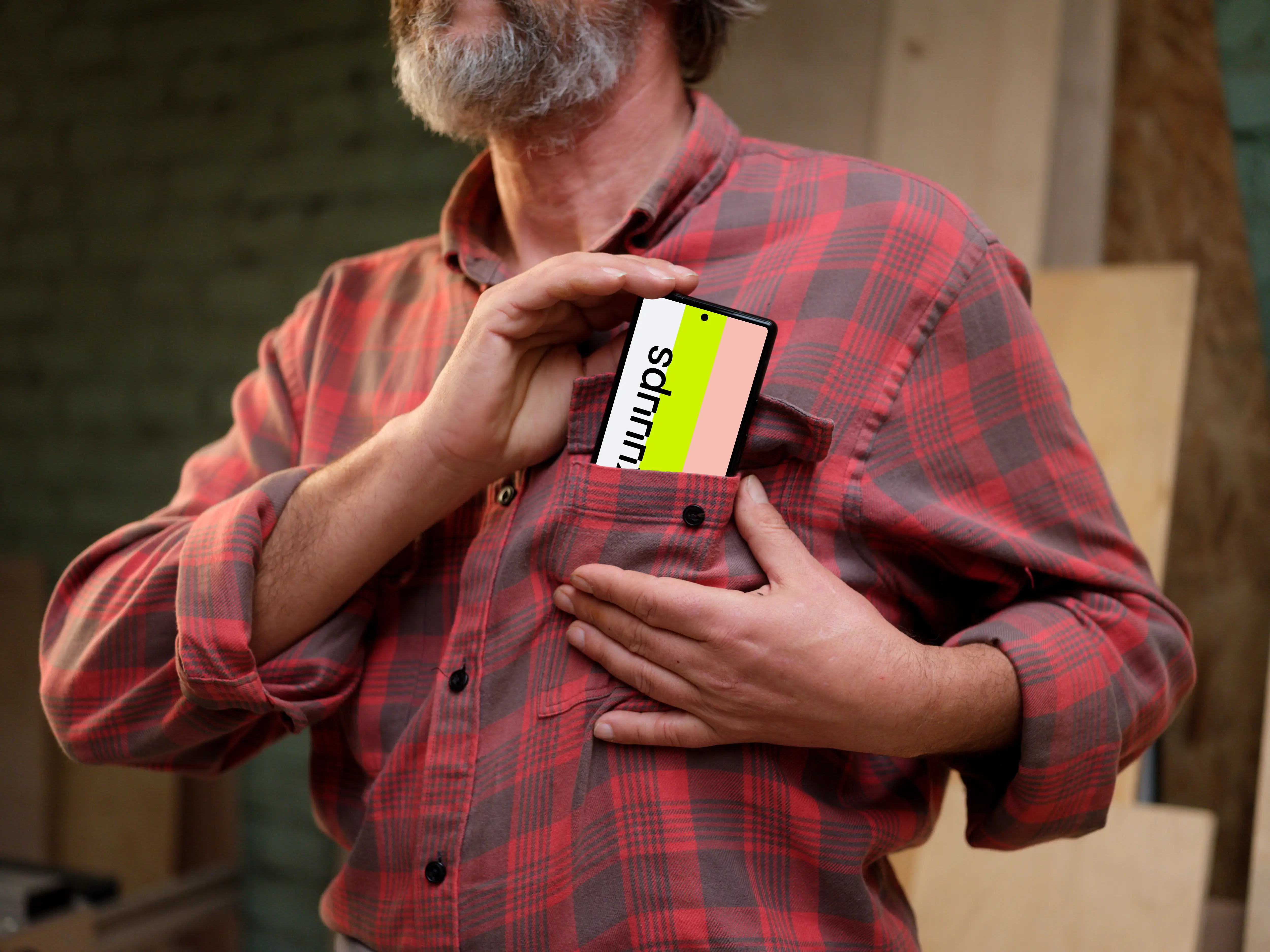 Crafter and Google Pixel 6 mockup