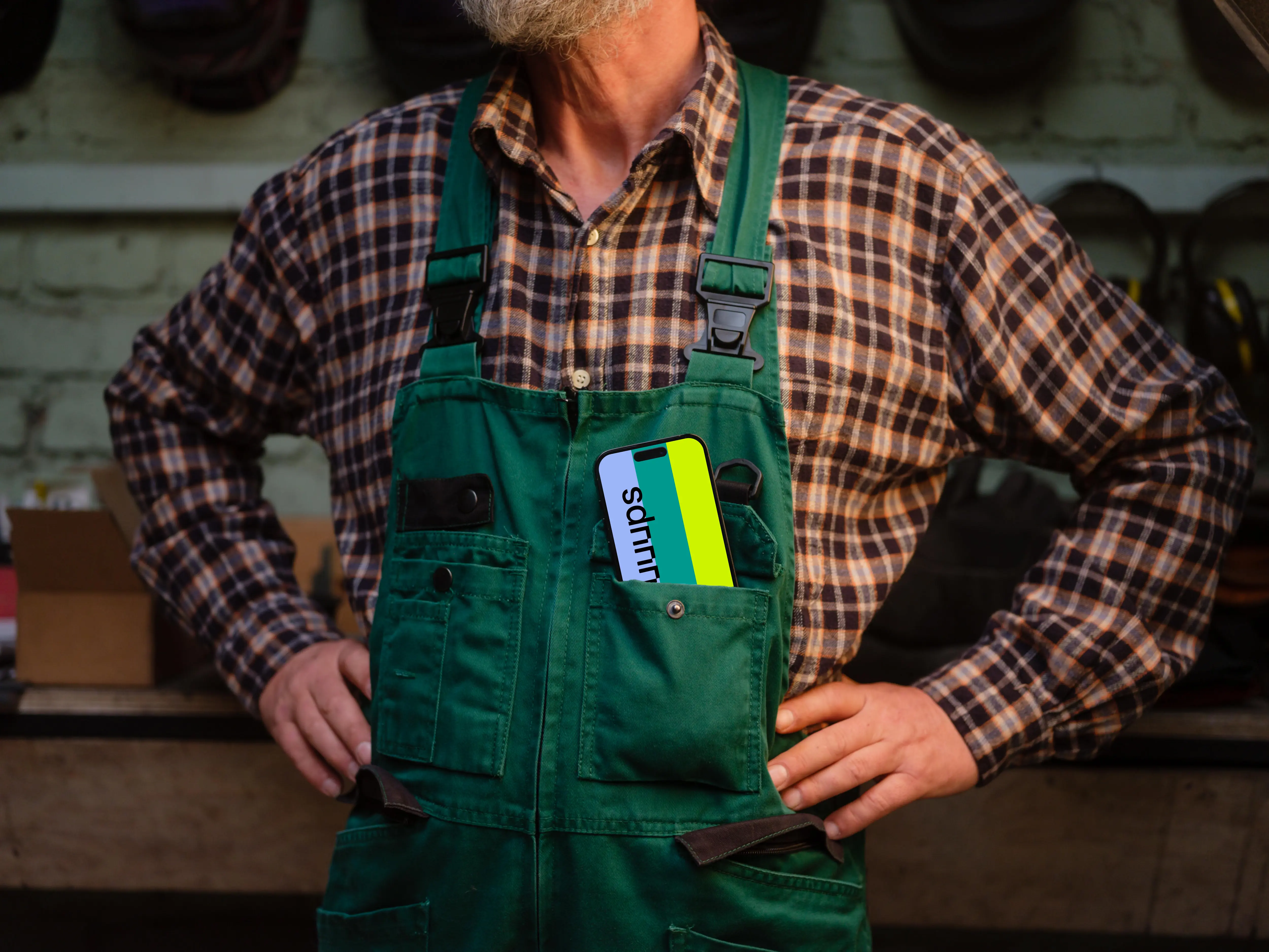 iPhone 14 Pro in crafter’s pocket