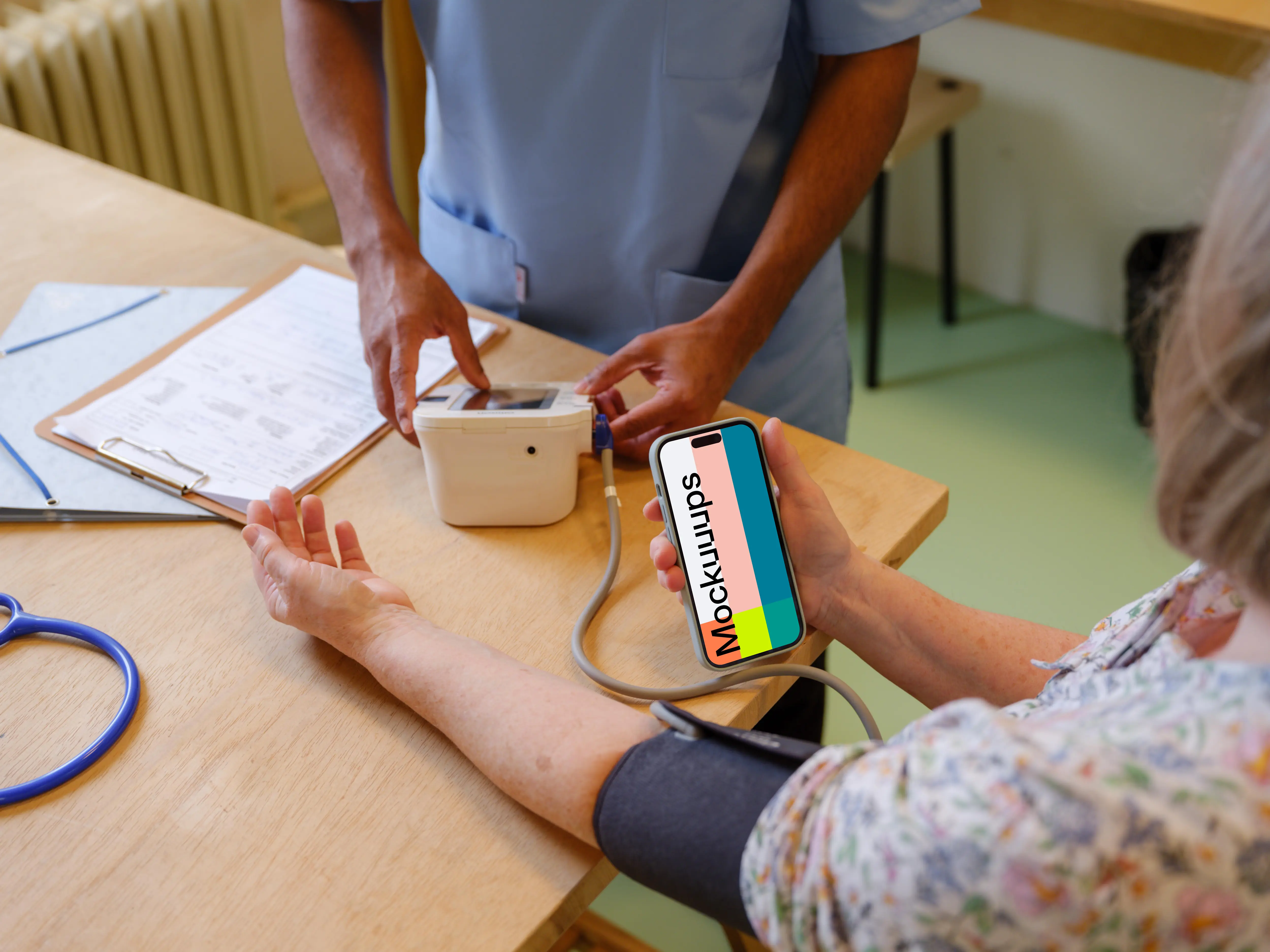 iPhone mockup in the patient’s hand