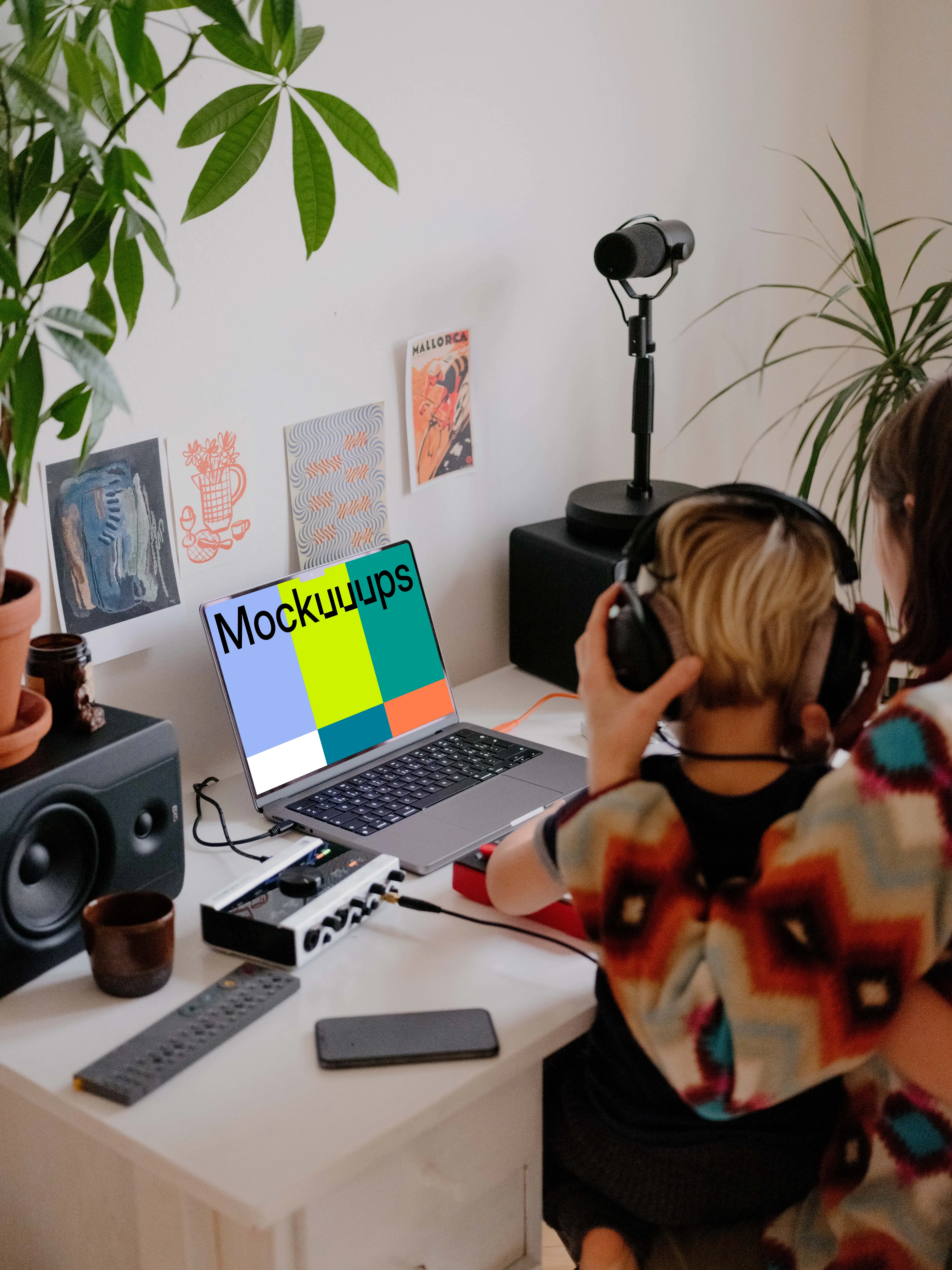 Recording music on the MacBook Pro mockup