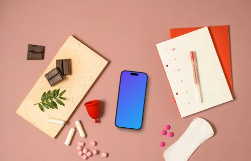 Smartphone mockup con productos esenciales para la higiene menstrual