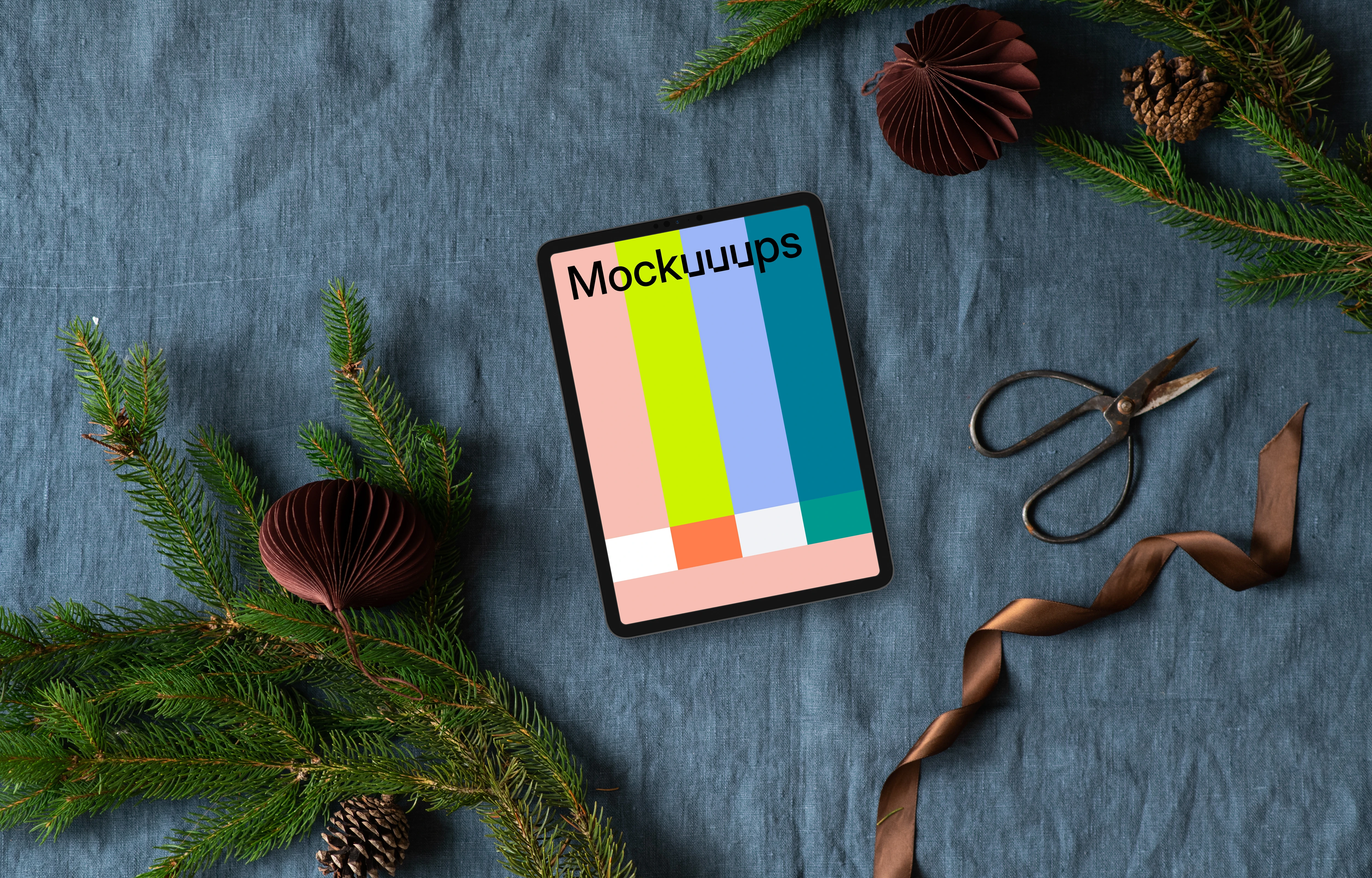 Xmas mockup with tablet and gifts