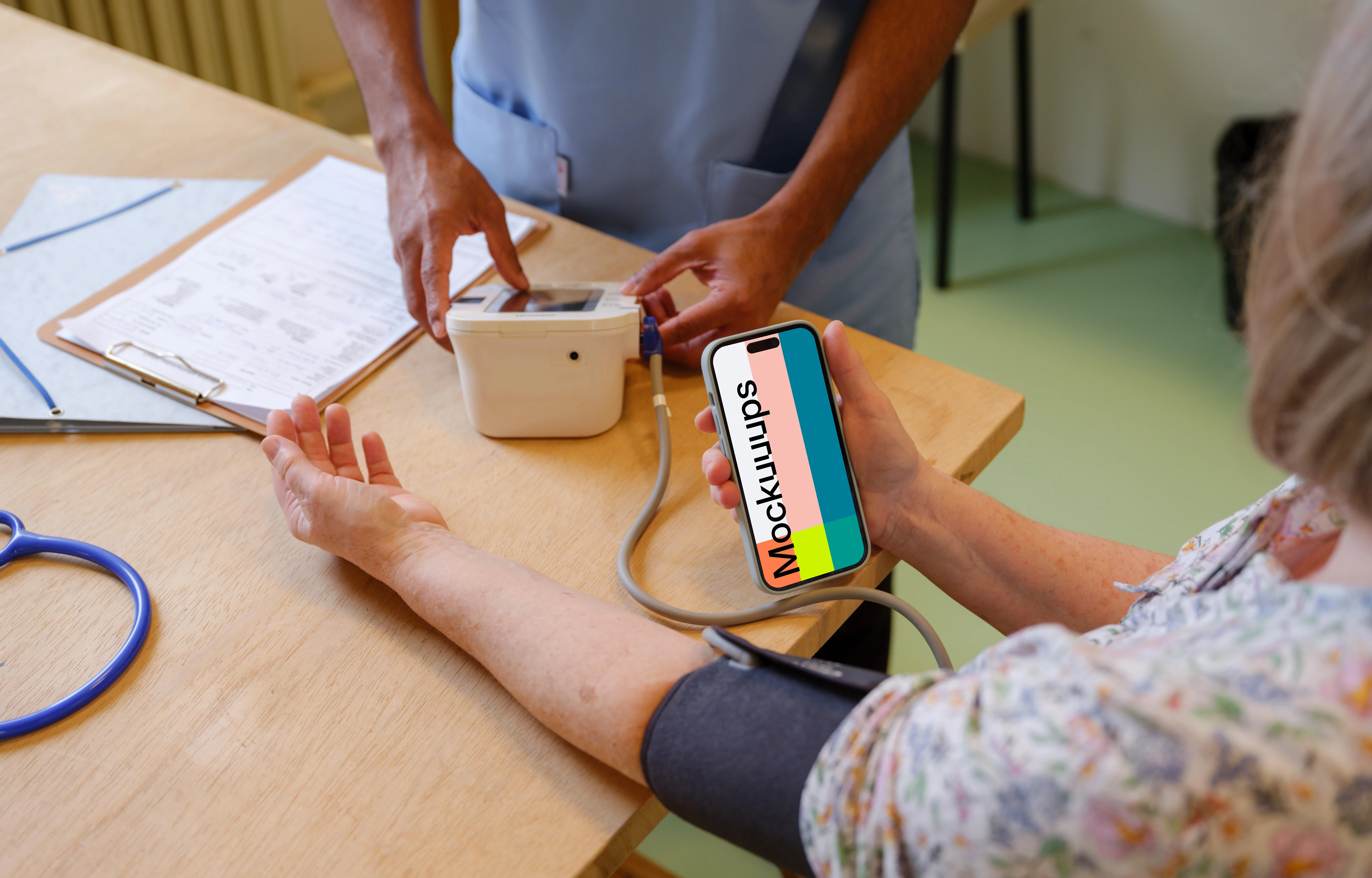 iPhone mockup in the patient’s hand