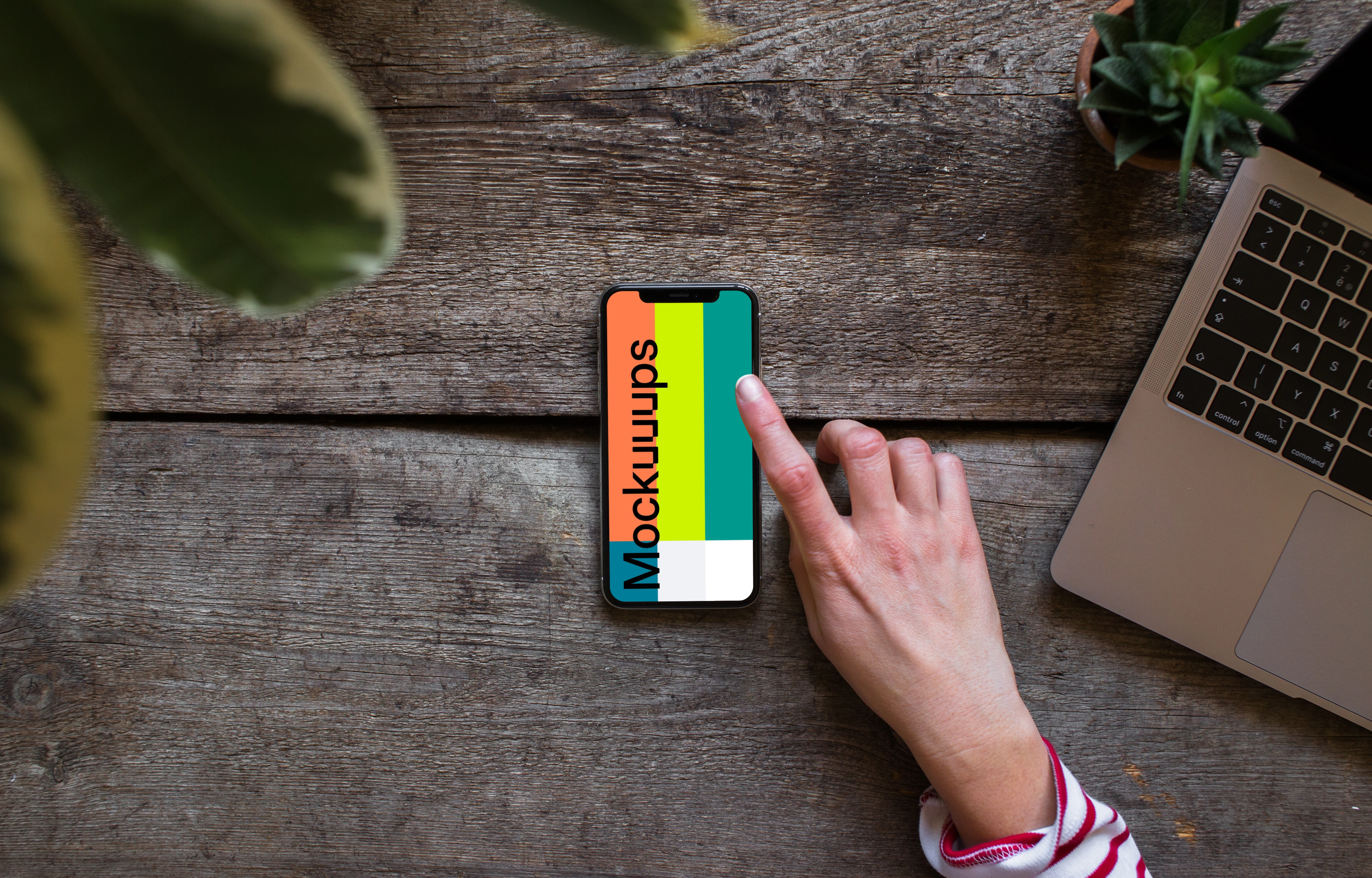 Scrolling iPhone XS mockup