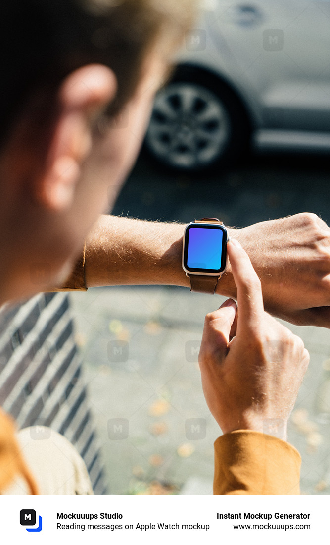 Reading messages on Apple Watch mockup