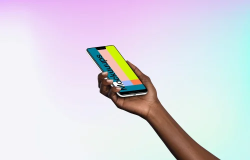 Woman holding Google Pixel 3 XL mockup (Perspective - Gradient 3)