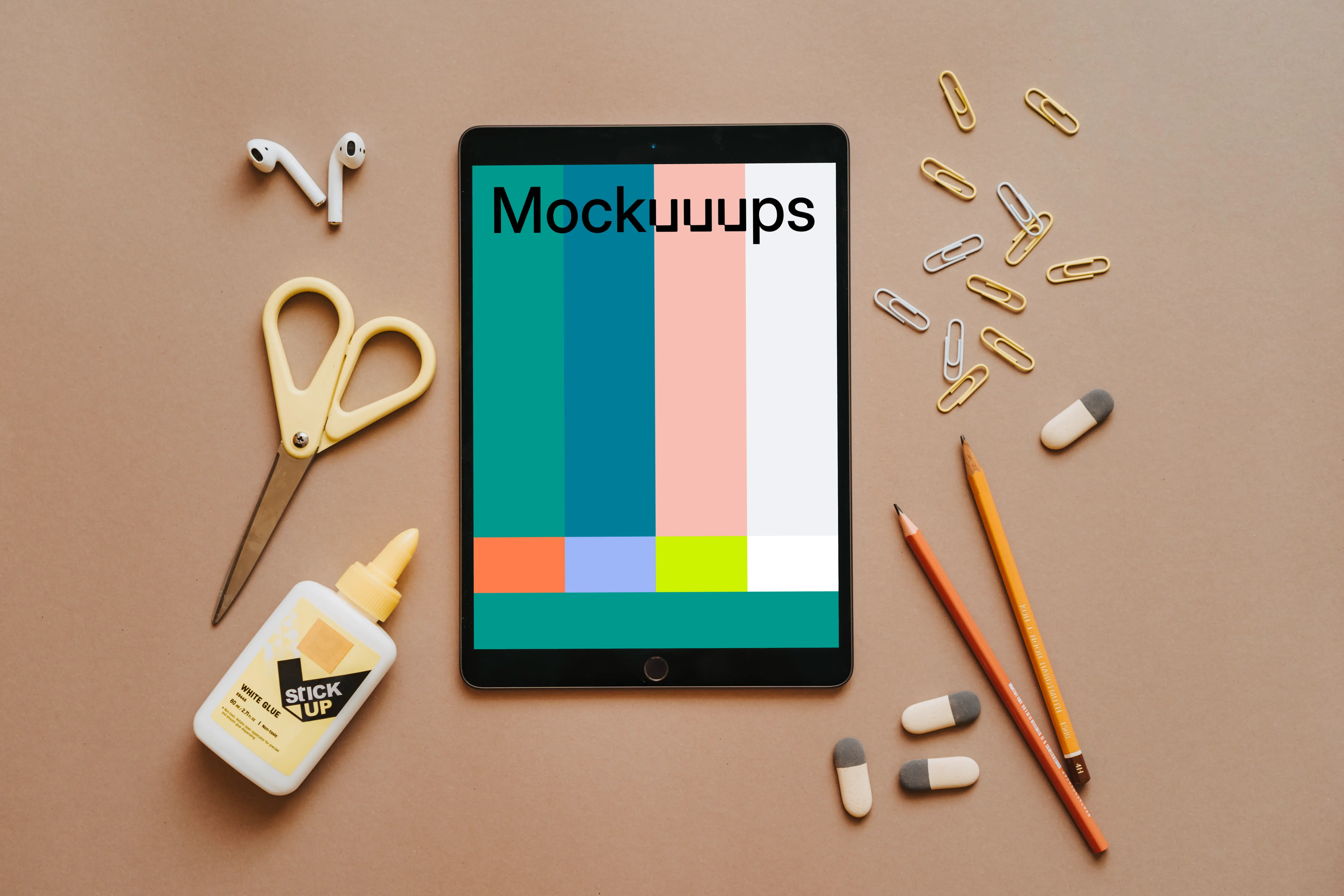 Back to school mockup scene with iPad