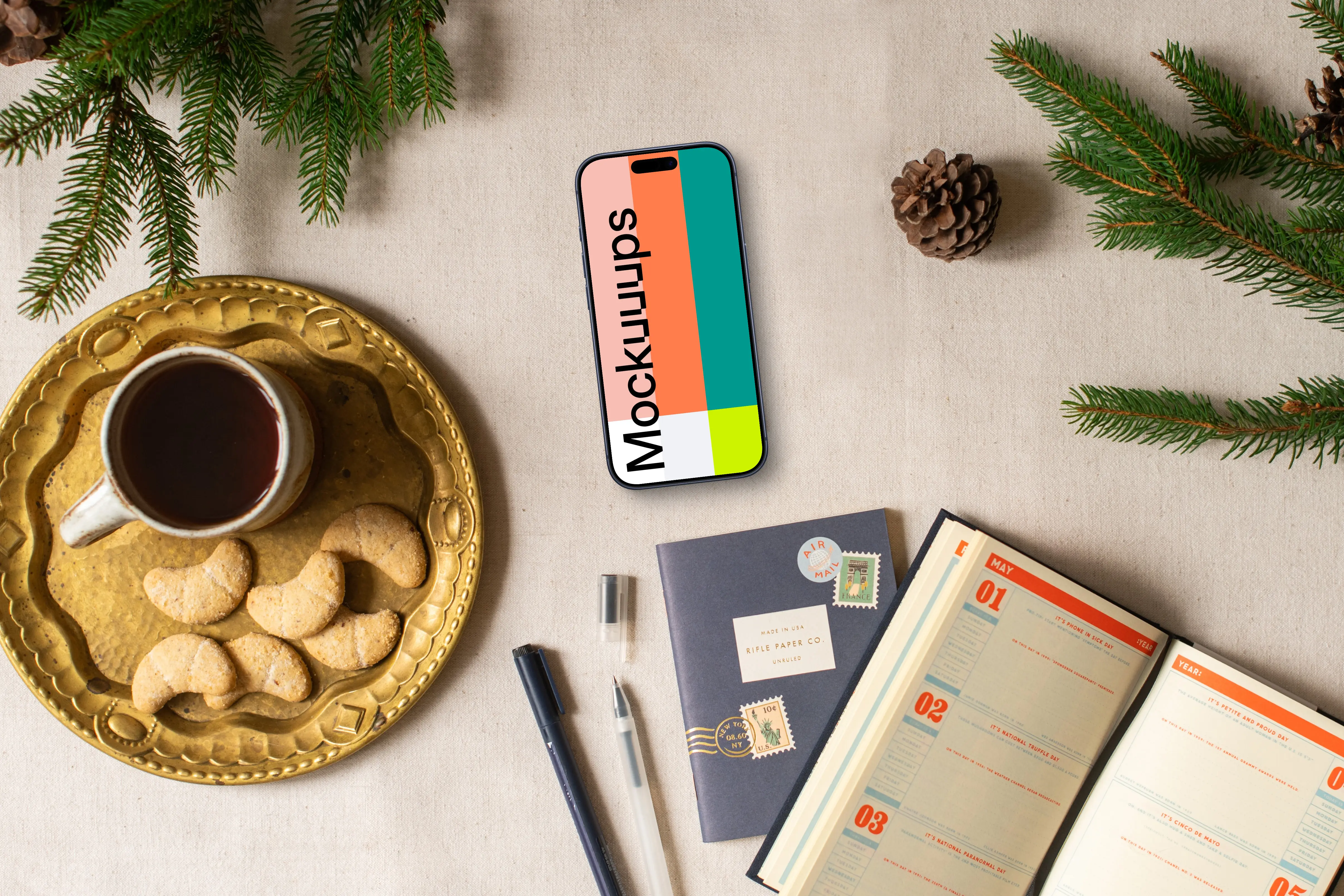 Christmas smartphone mockup with a notes on the side