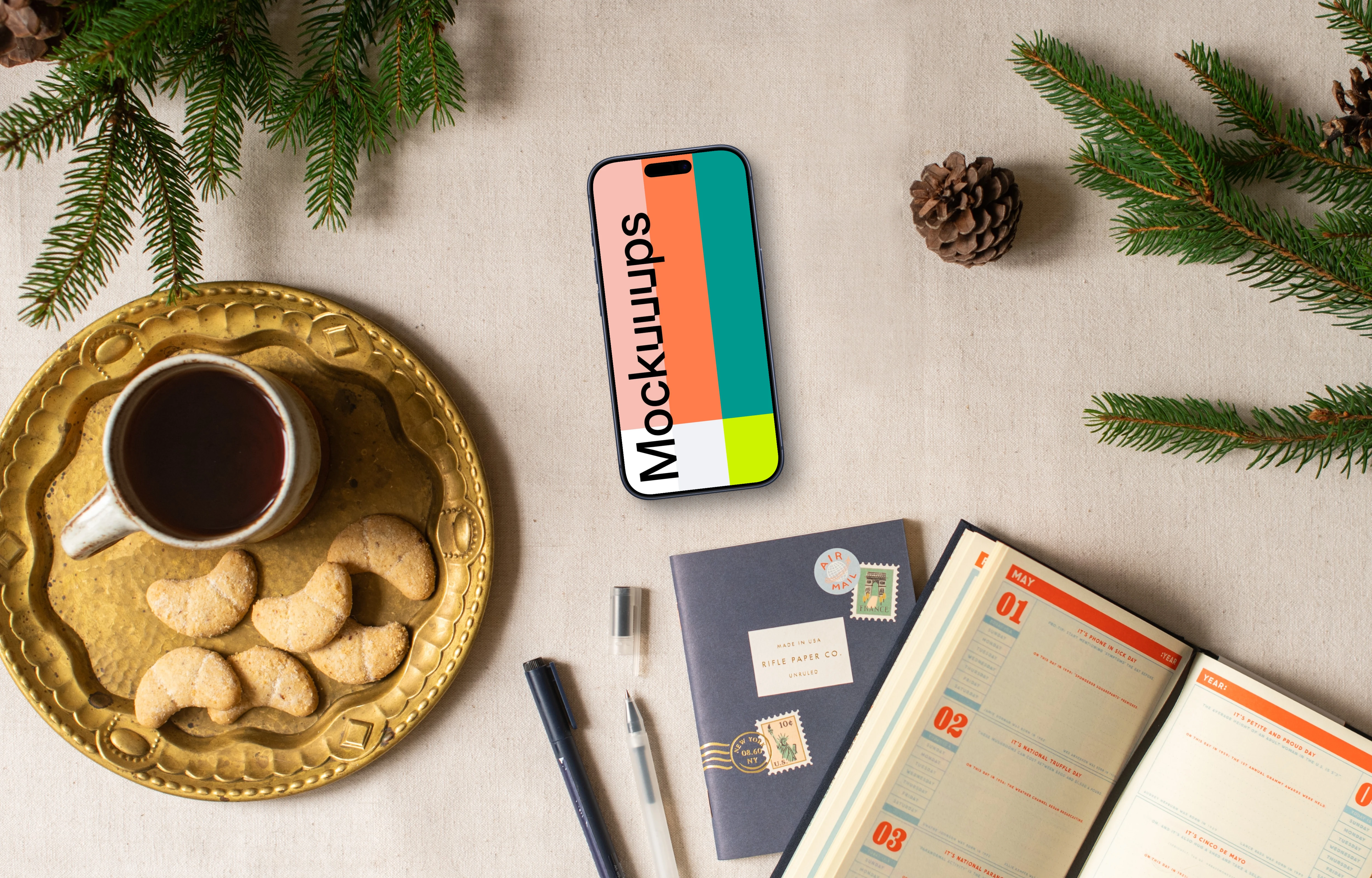 Christmas smartphone mockup with a notes on the side