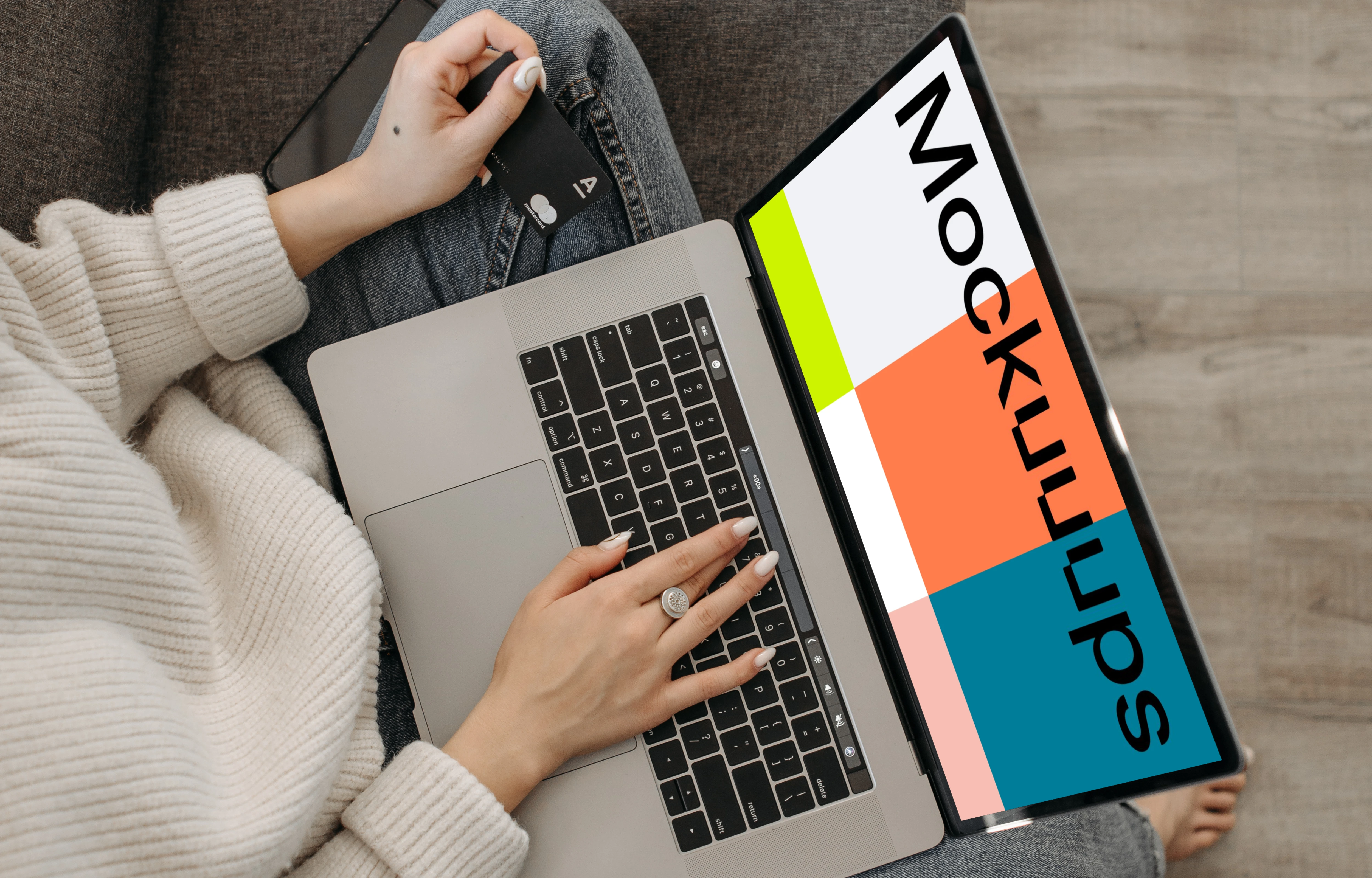 E-Commerce MacBook Mockup